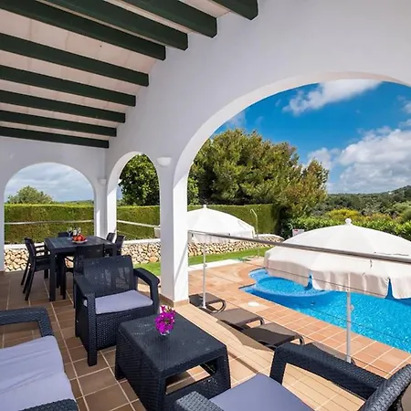 Villa Finesse 1 - Lovely 3 Bedroom - Great Pool Area - Perfect For Families Son Bou