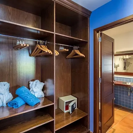 Villa Finesse 1 - Lovely 3 Bedroom - Great Pool Area - Perfect For Families