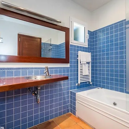 Finesse 1 - Lovely 3 Bedroom - Great Pool Area - Perfect For Families