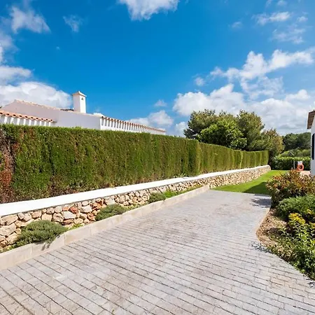 Villa Finesse 1 - Lovely 3 Bedroom - Great Pool Area - Perfect
