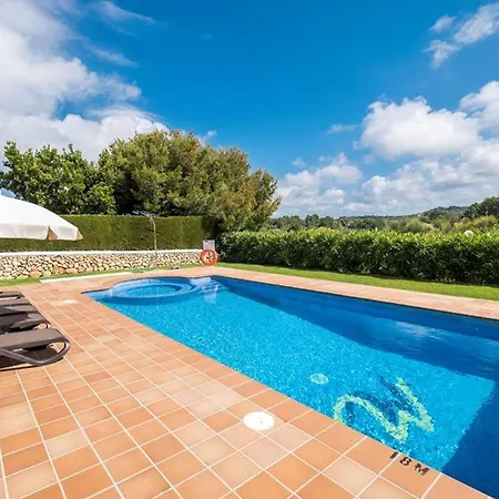 Villa Finesse 1 - Lovely 3 Bedroom - Great Pool Area - Perfect Son Bou