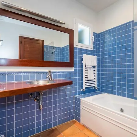 Finesse 1 - Lovely 3 Bedroom - Great Pool Area - Perfect