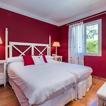 Finesse 1 - Lovely 3 Bedroom - Great Pool Area - Perfect Villa
