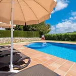 Villa Finesse 1 - Lovely 3 Bedroom - Great Pool Area - Perfect *