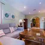 Finesse 1 - Lovely 3 Bedroom - Great Pool Area - Perfect *